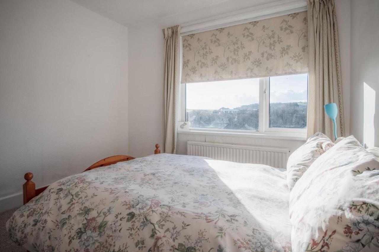 Maytree Cottage - 4 Bedroom Holiday Home - Tenby Exteriör bild