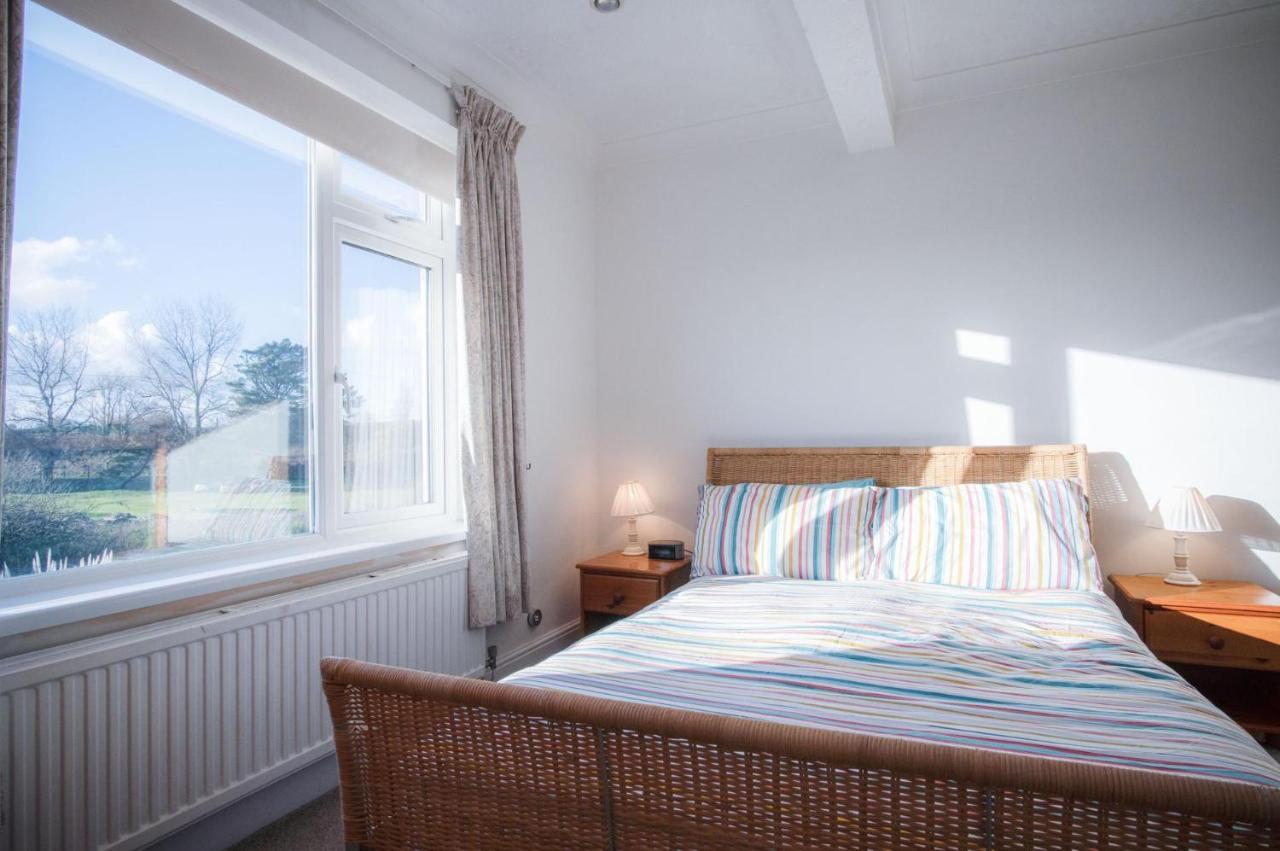 Maytree Cottage - 4 Bedroom Holiday Home - Tenby Exteriör bild