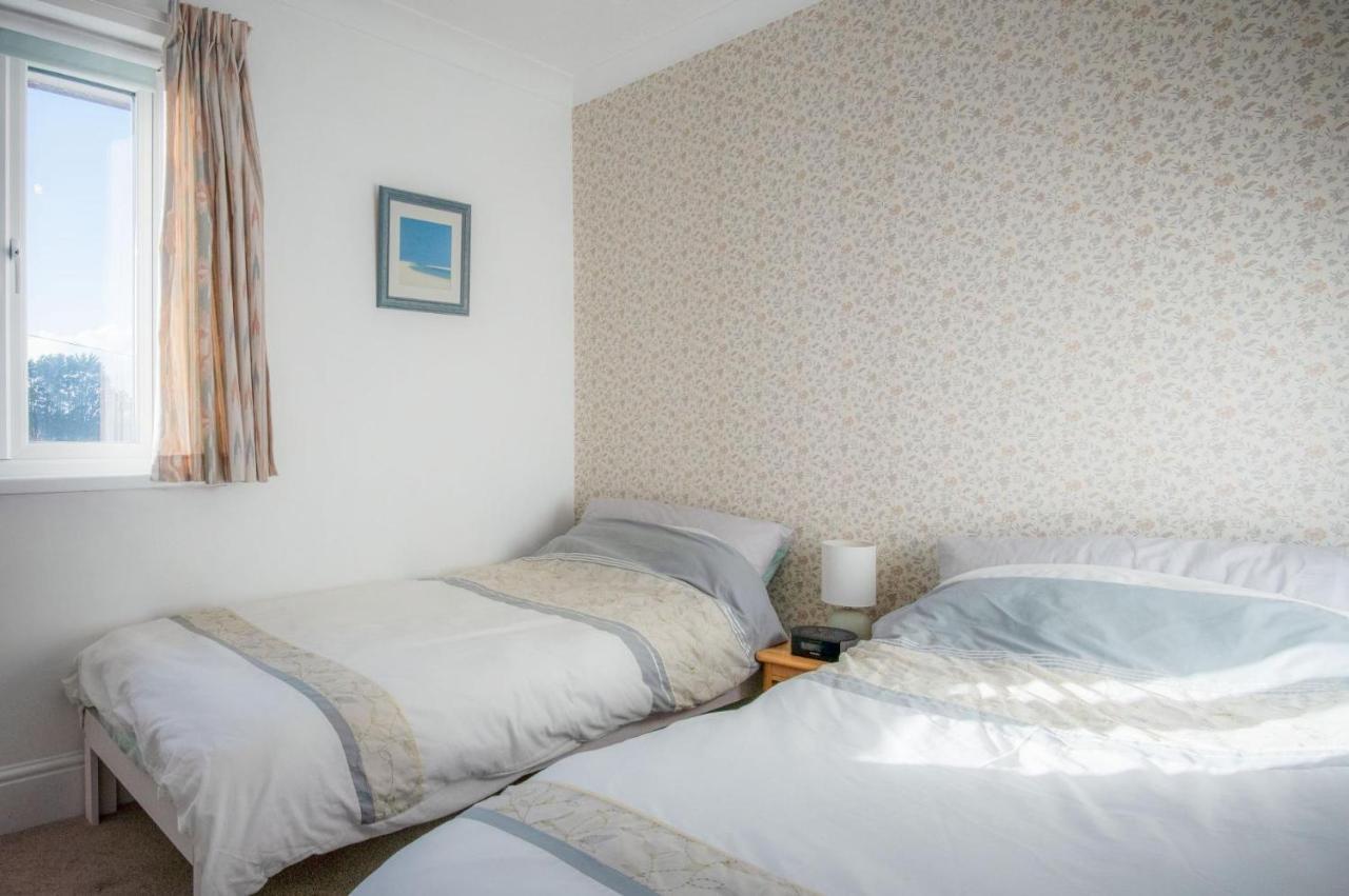 Maytree Cottage - 4 Bedroom Holiday Home - Tenby Exteriör bild